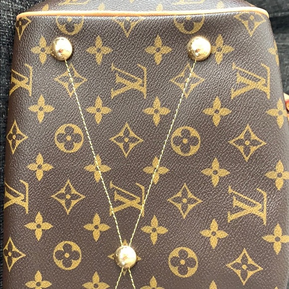 Louis Vuitton Tivolli - Picture 7 of 8